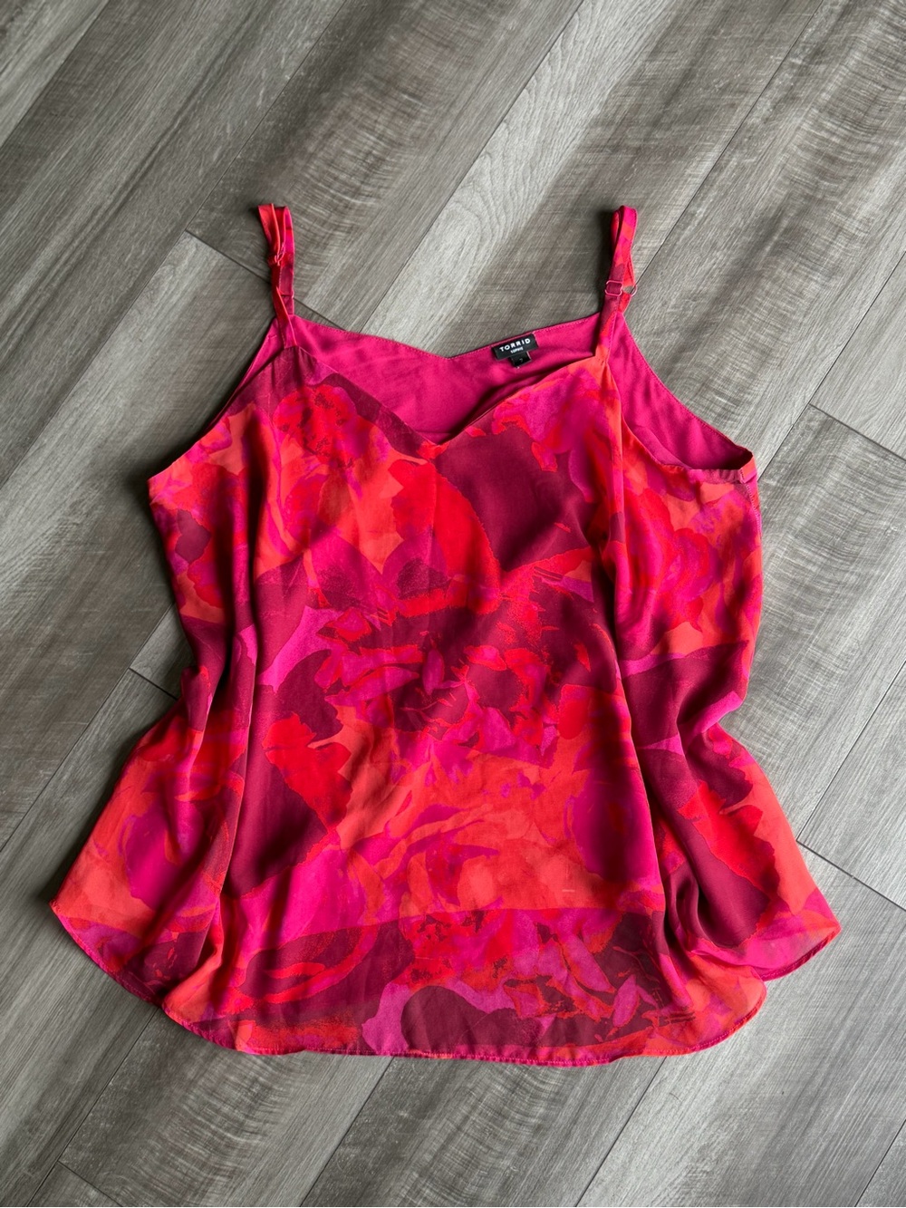 Torrid Sophie Chiffon Swing Cami in Shady Rose Floral Womens Sz 2 Flowy Tank Top